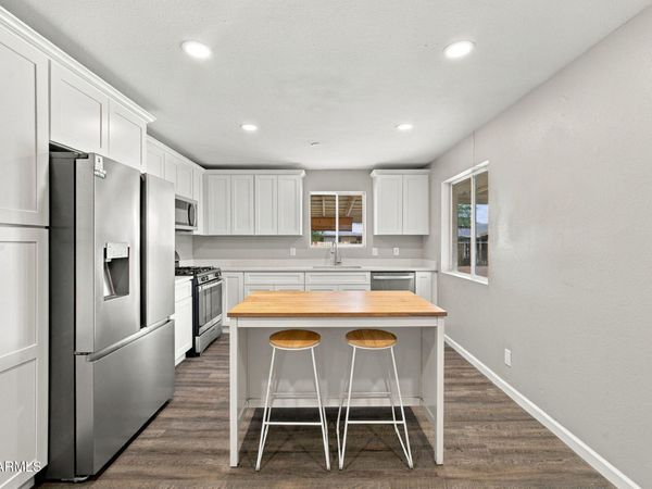 218 W BEAUTIFUL Lane, Phoenix, AZ 85041