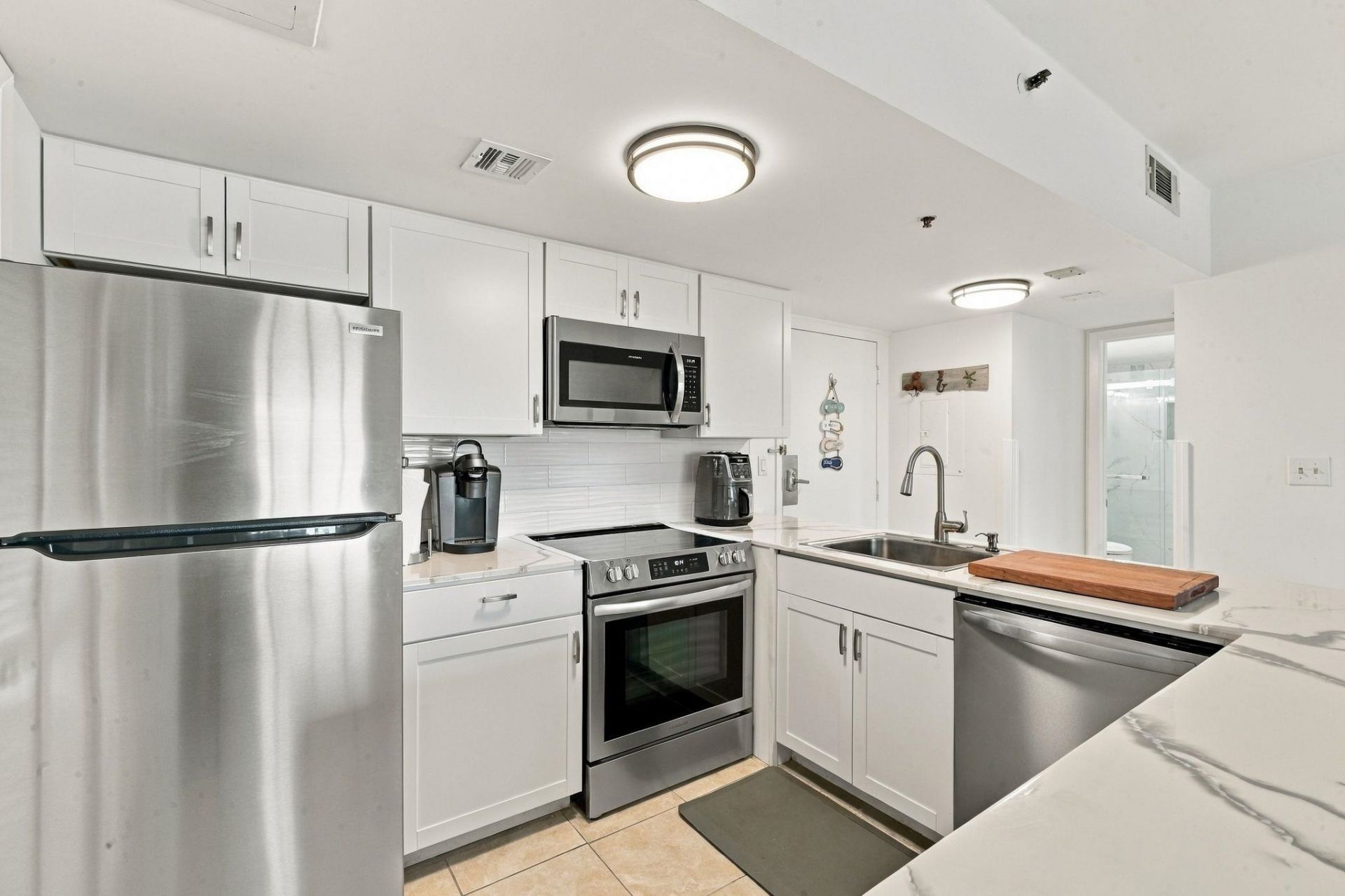 1605 S Ocean Blvd. Photo 6