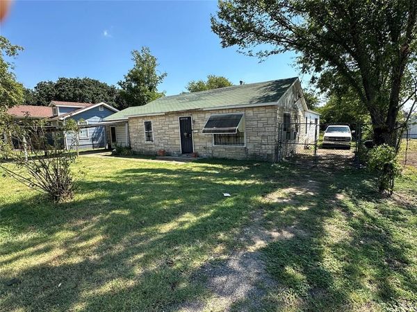 1121 Griggs Avenue , Fort Worth, TX 76105