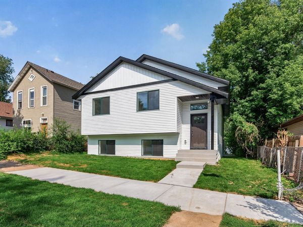 926 Galtier Street , Saint Paul, MN 55117