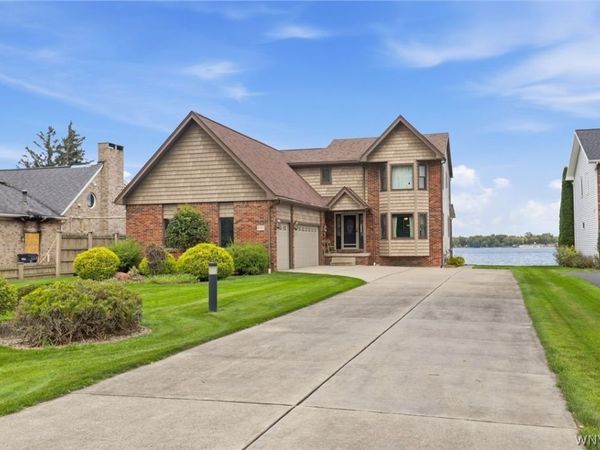 3701 E River Road, Grand Island, NY 14072