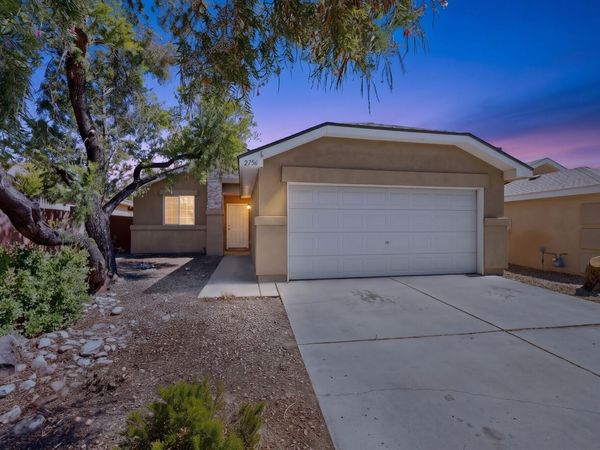 2756 Butch Cassidy Drive SW, Albuquerque, NM 87121