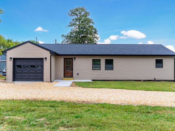8930 State Highway 15 , Mexico, MO 65265