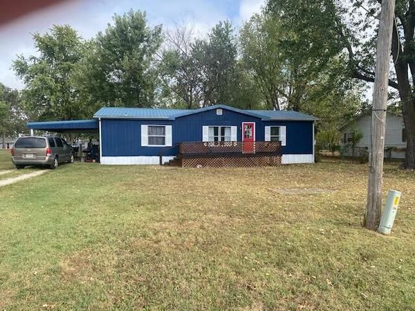 213 E Garfield Avenue , Seymour, MO 65746