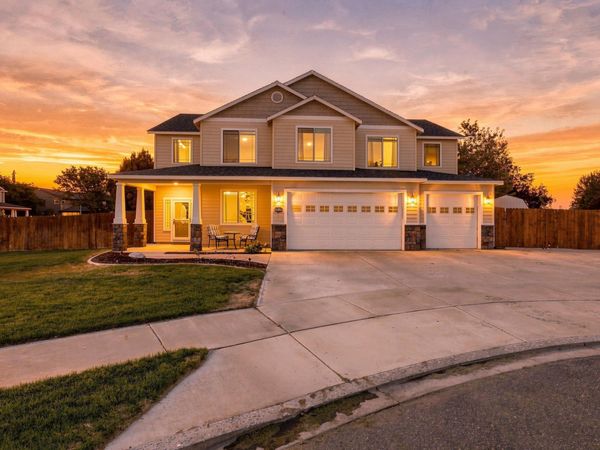 4811 Galicia Ct., Pasco, WA 99301