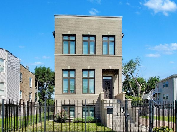 700 E 46th Street , Chicago, IL 60653