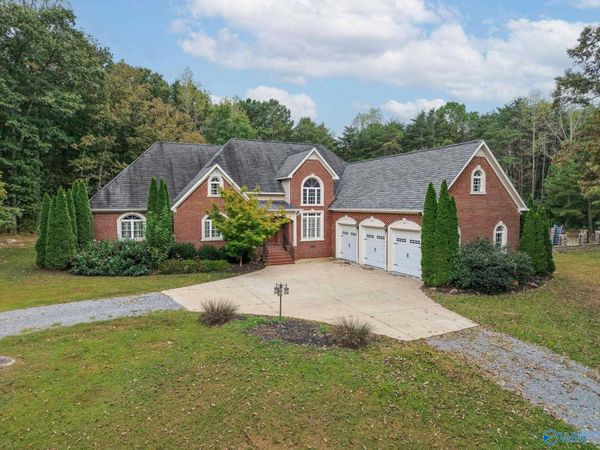 415 Fruit Farm Road E, Fort Payne, AL 35967