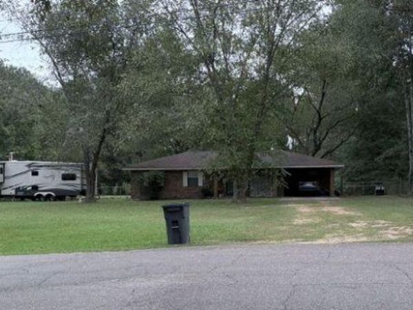 1092 Howell Rd., Purvis, MS 39475