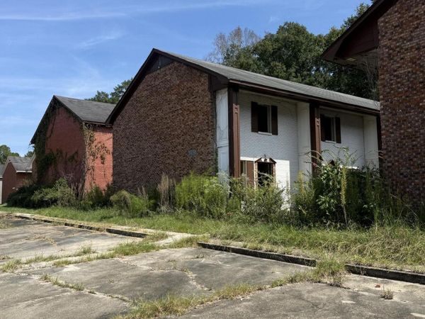 116 Ellis Dr., Hattiesburg, MS 39401
