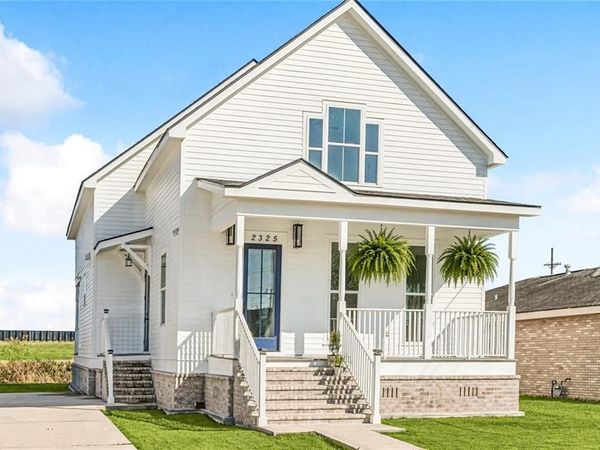 2325 BENJAMIN Street , Arabi, LA 70032