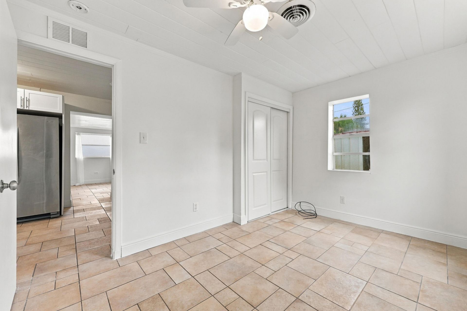 120 Pleasant Place, Unit 2, Palm Springs, FL 33461 Photo