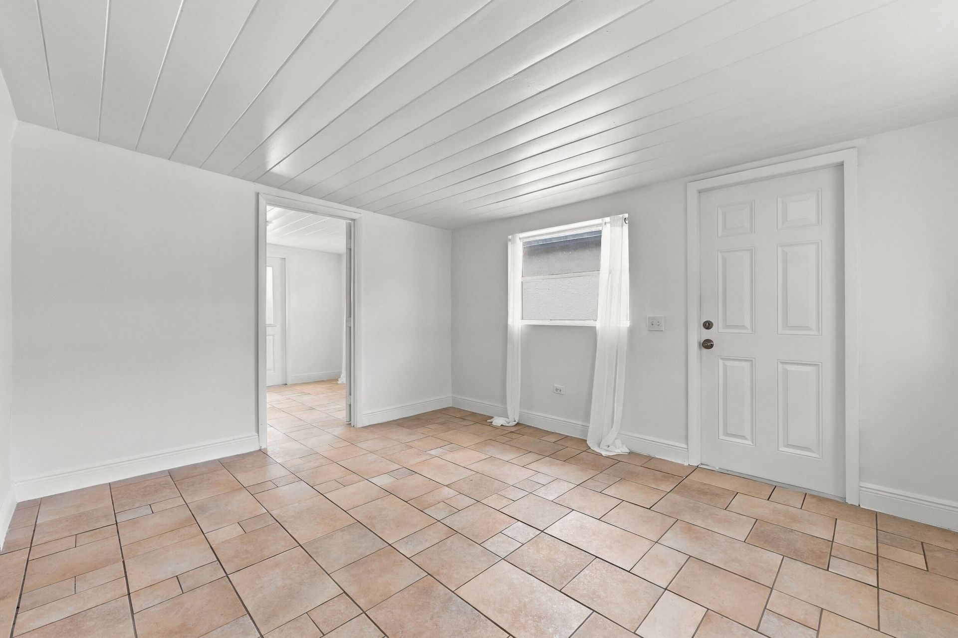 120 Pleasant Place, Unit 2, Palm Springs, FL 33461 Photo