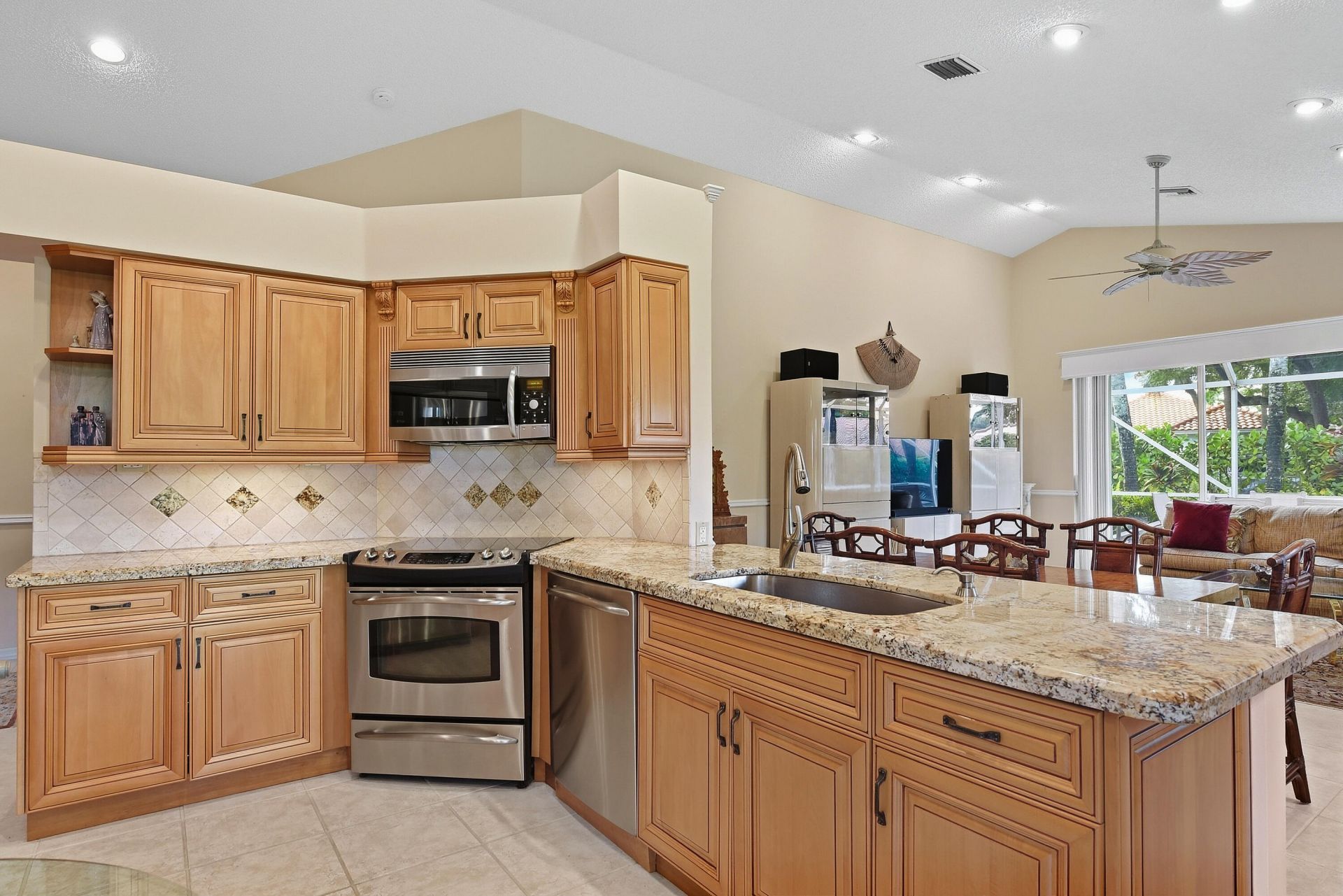 5379 Brookview Drive, Boynton Beach, FL 33437 Photo