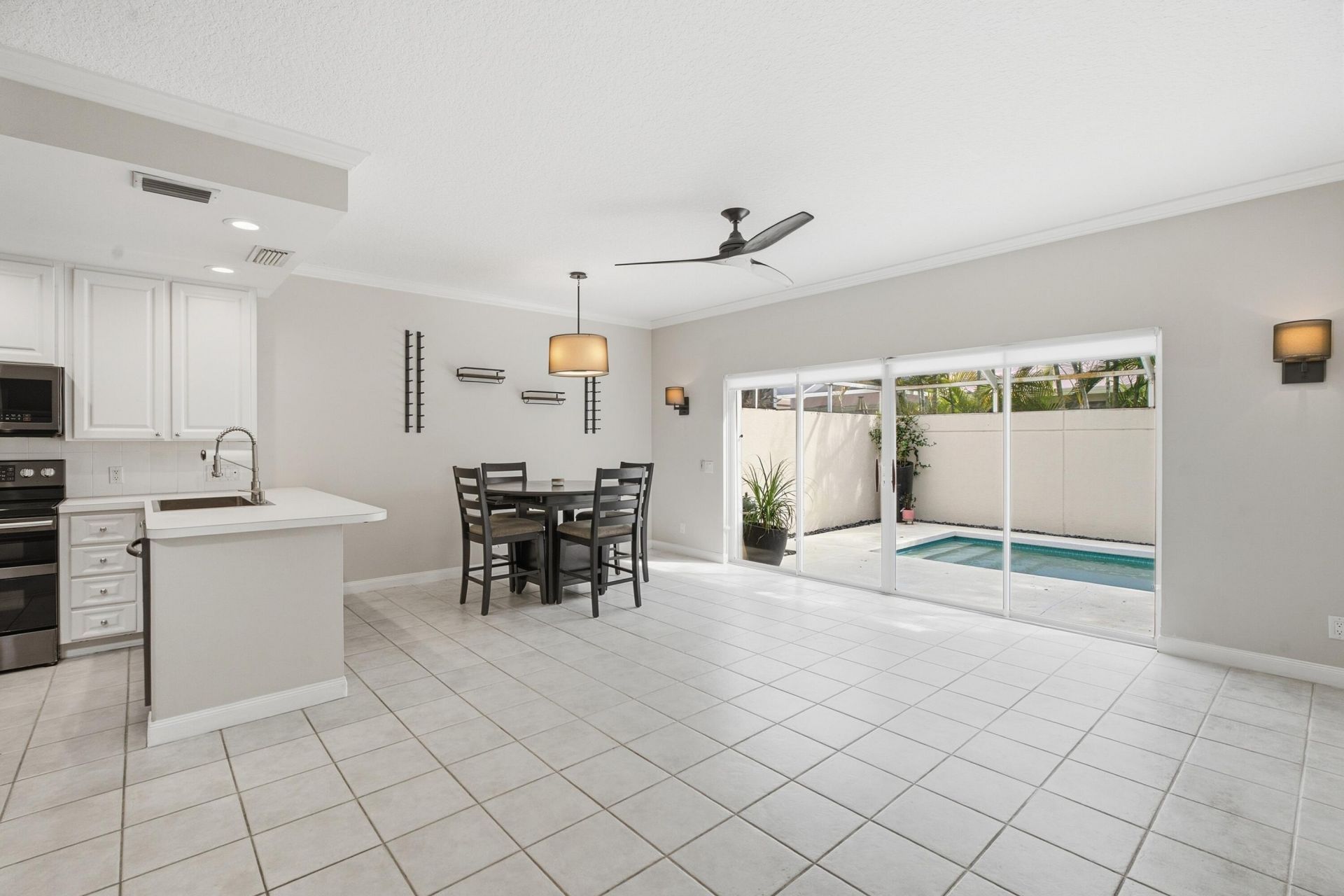44 Live Oak Circle, Tequesta, FL 33469 Photo