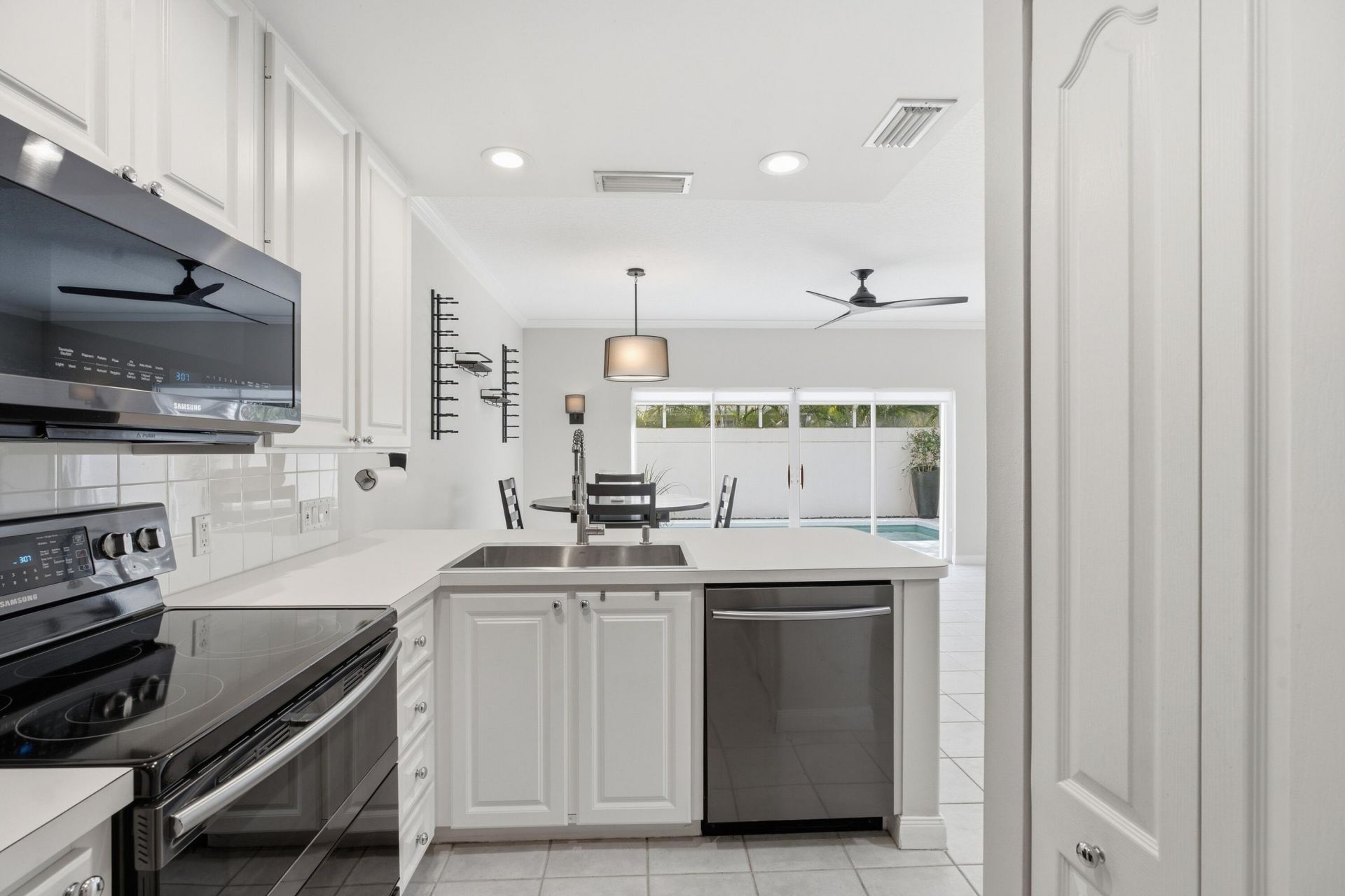44 Live Oak Circle, Tequesta, FL 33469 Photo