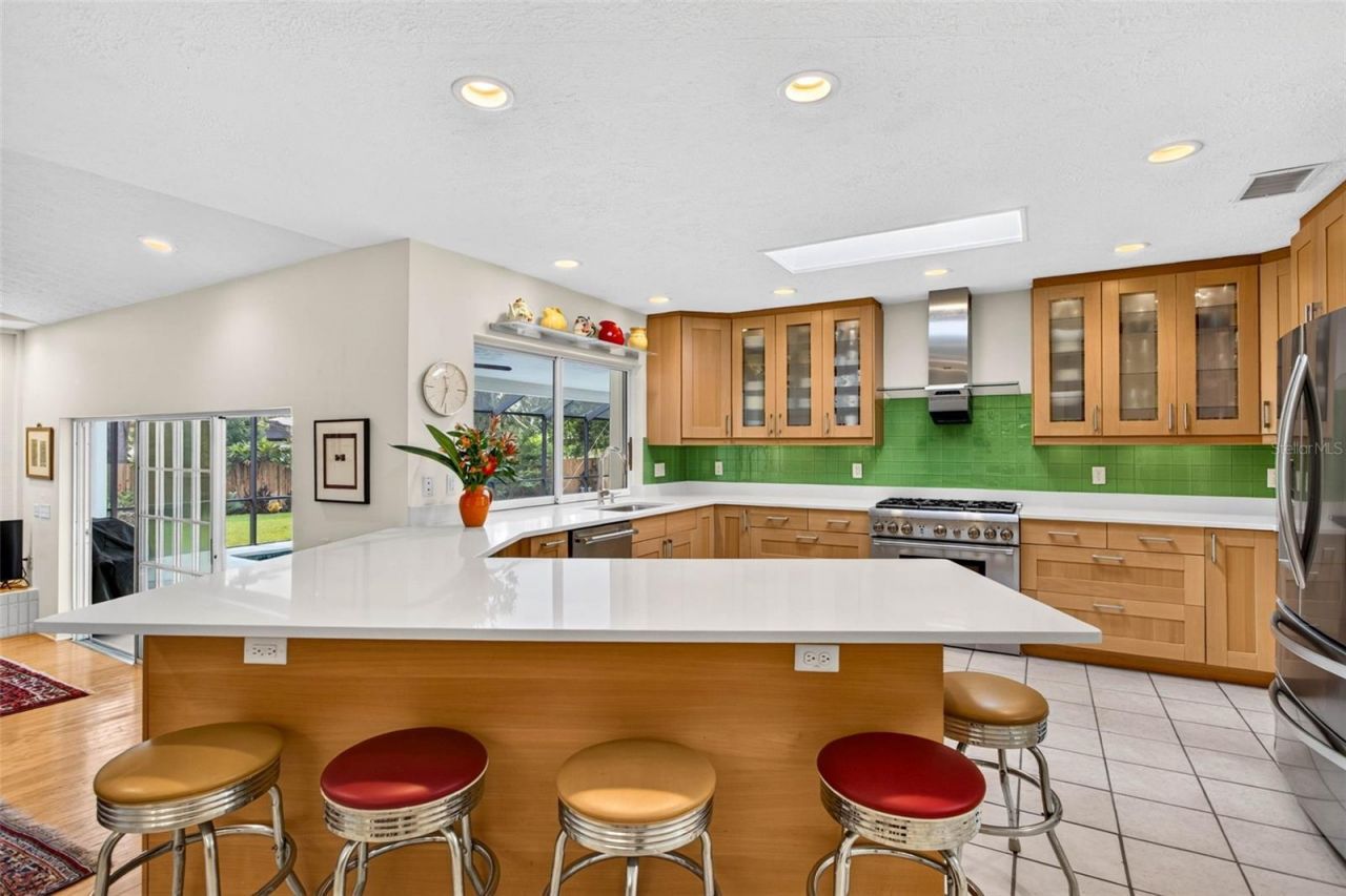 513 Garrard Drive, Temple Terrace, FL 33617 Photo