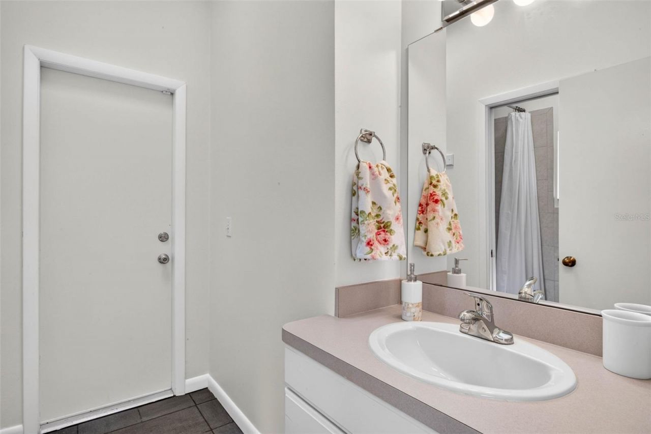 513 Garrard Drive, Temple Terrace, FL 33617 Photo