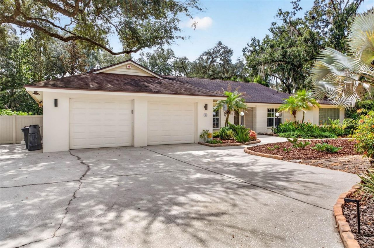 513 Garrard Drive, Temple Terrace, FL 33617 Photo