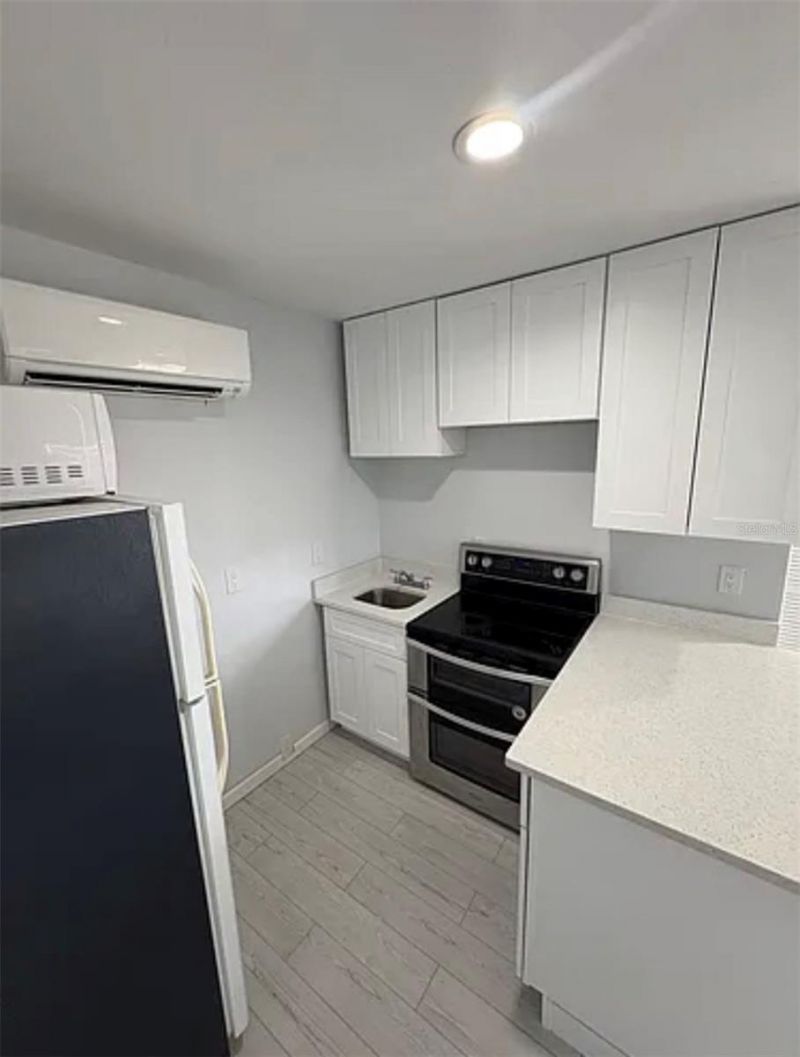 2405 10th Street W, Bradenton, FL 34205 Photo