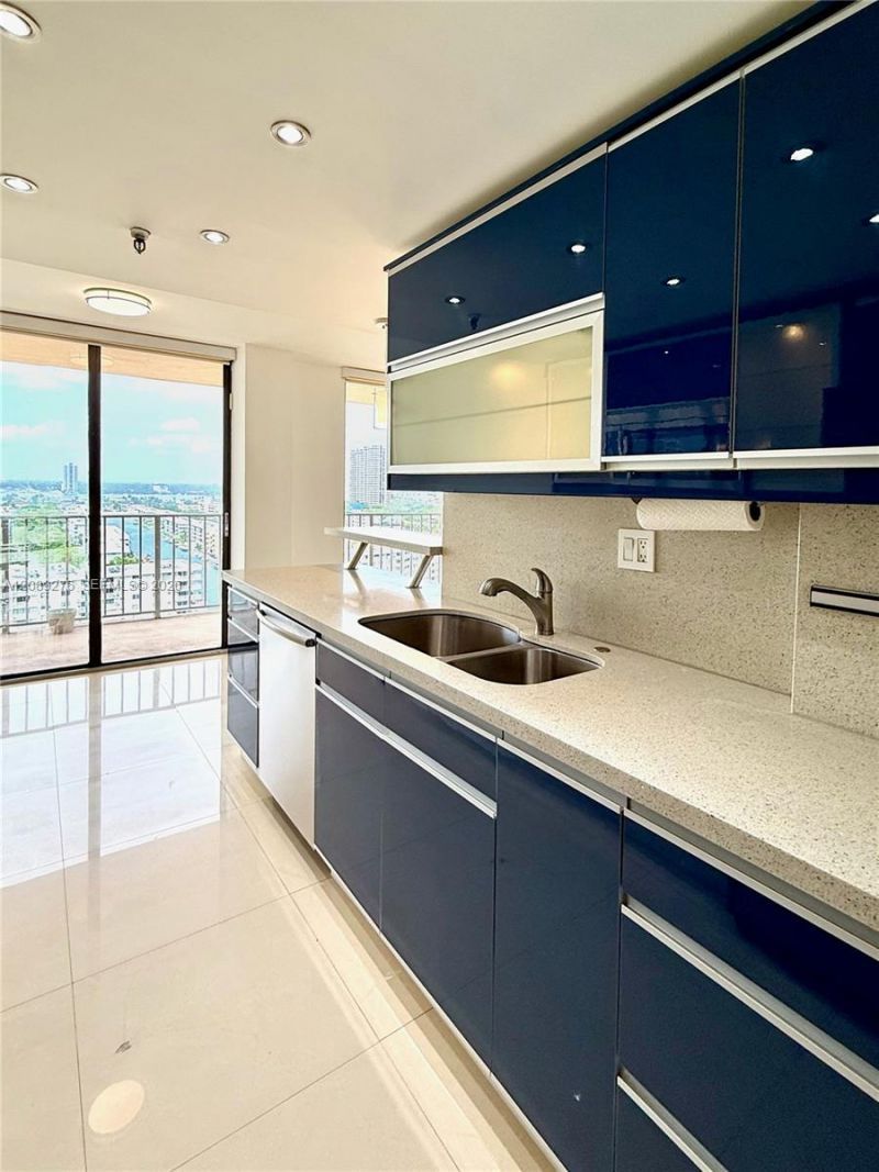 290 174th St, Unit 1602, Sunny Isles Beach, FL 33160 Photo