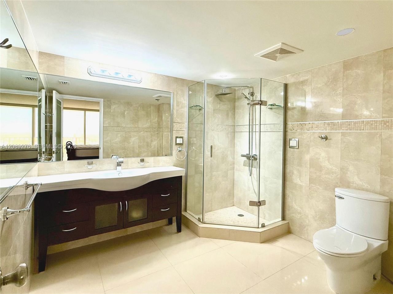 290 174th St, Unit 1602, Sunny Isles Beach, FL 33160 Photo