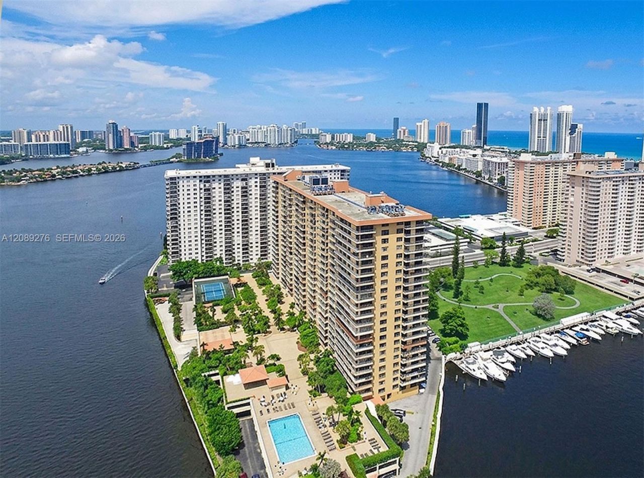 290 174th St, Unit 1602, Sunny Isles Beach, FL 33160 Photo