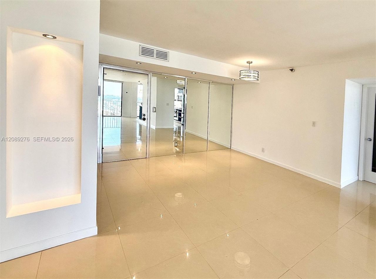 290 174th St, Unit 1602, Sunny Isles Beach, FL 33160 Photo
