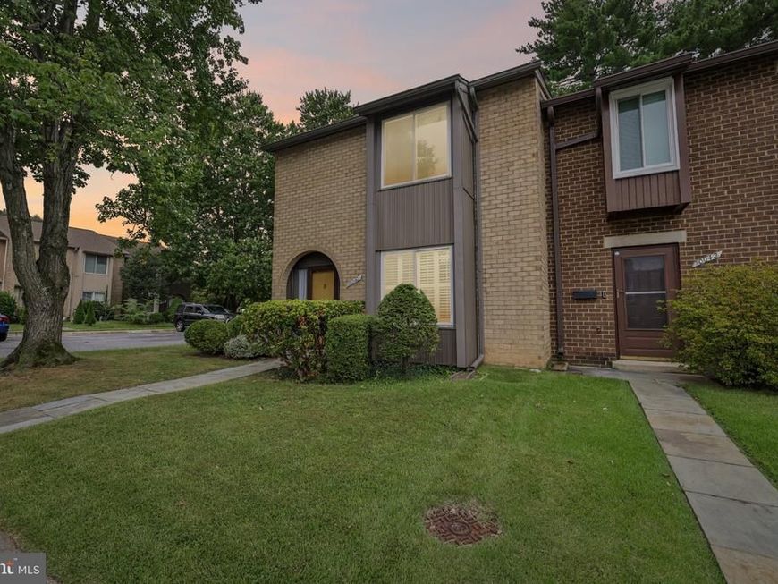 10040 Wedge Way, Gaithersburg, MD 20886 Main Photo
