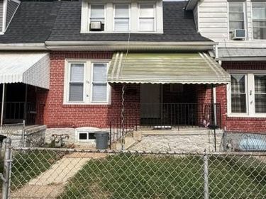 36 SPRUCE STREET, MARCUS HOOK, PA 19061