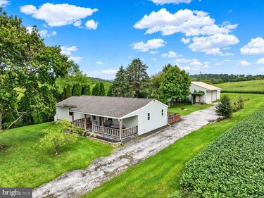 5903 WALTERSDORFF ROAD, SPRING GROVE, PA 17362
