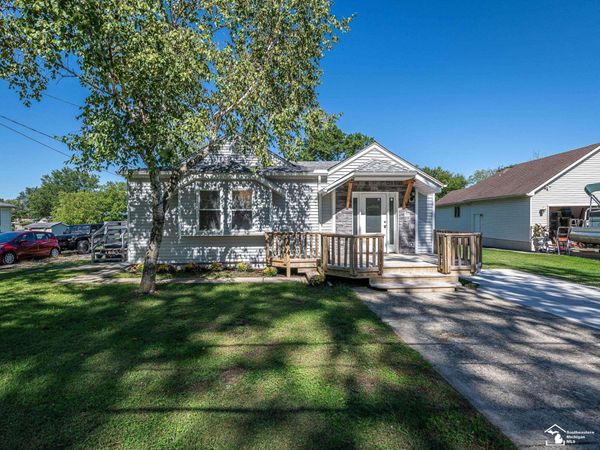 4960 Evergreen Drive, Monroe, MI 48161