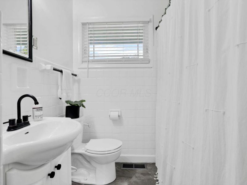 2669 Nottingham Road, Columbus, OH 43221 Photo 19