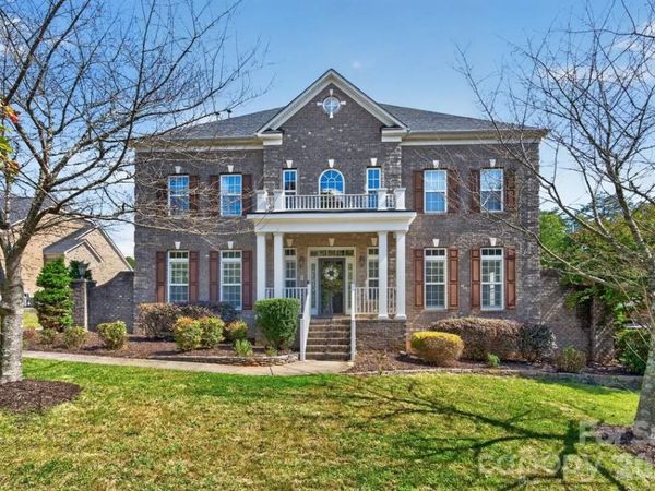 9153 Kensington Forest Drive, Harrisburg, NC 28075