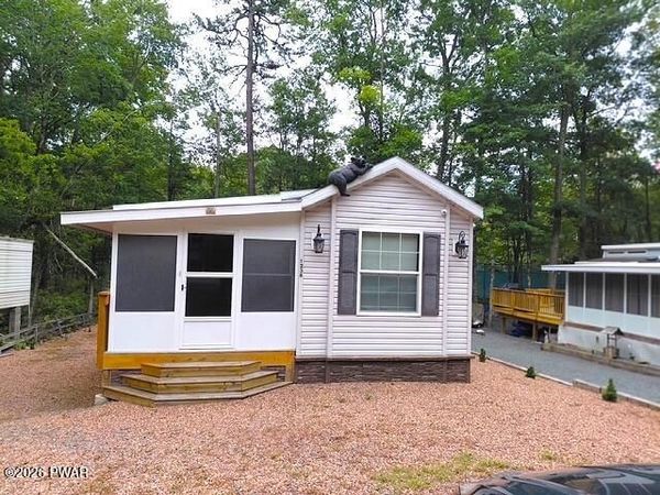 105 Creek View Drive , Milford, PA 18337