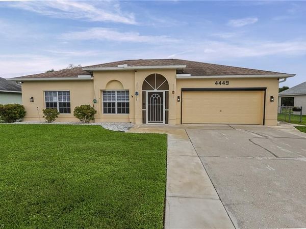 4449 Varsity Lakes DR , LEHIGH ACRES, FL 33971