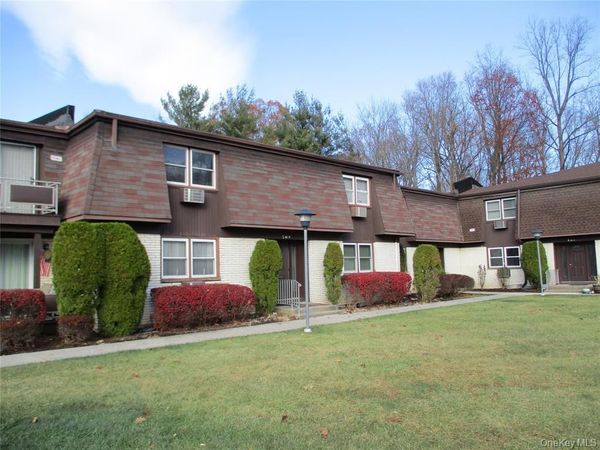 5 Church Lane, Unit O, Valley Cottage, NY 10989