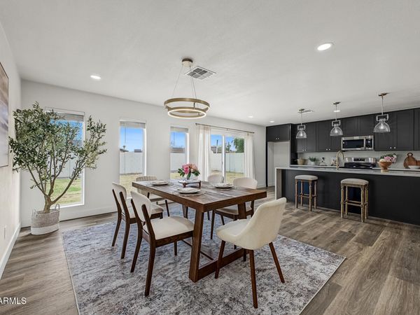 735 E GABLE Avenue, Mesa, AZ 85204