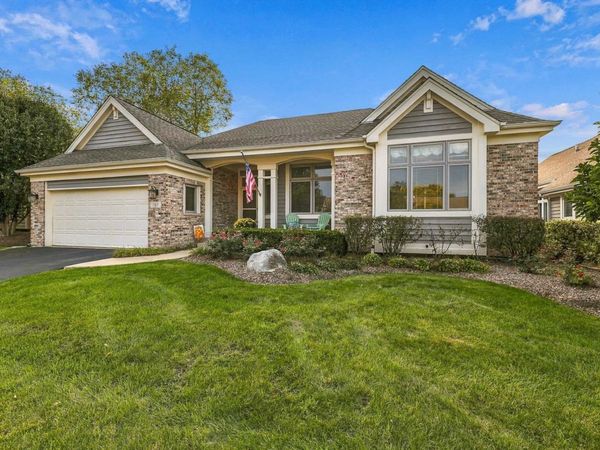 151 Course Drive , Lake In The Hills, IL 60156