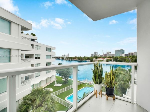 9821 E Bay Harbor Dr , Unit 501, Bay Harbor Islands, FL 33154