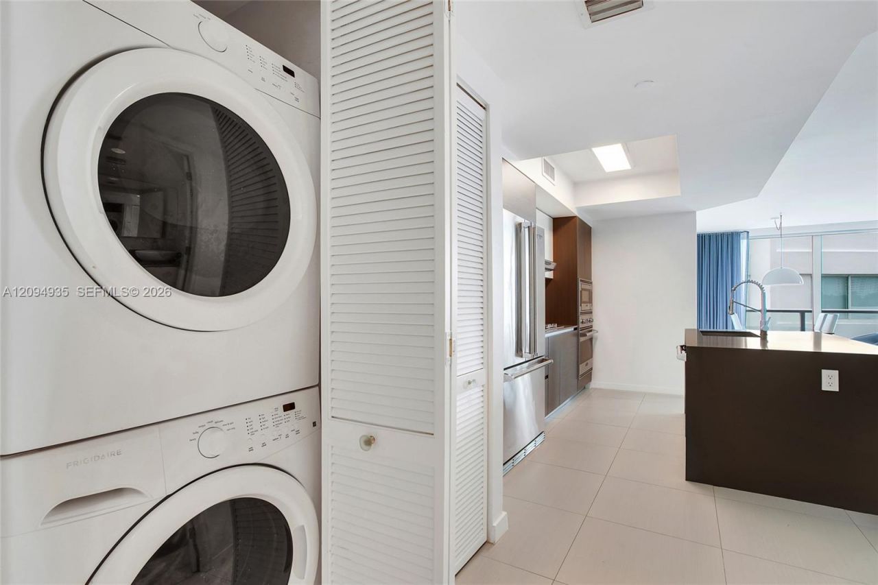 9821 E Bay Harbor Dr , Unit 501, Bay Harbor Islands, FL 33154 Photo