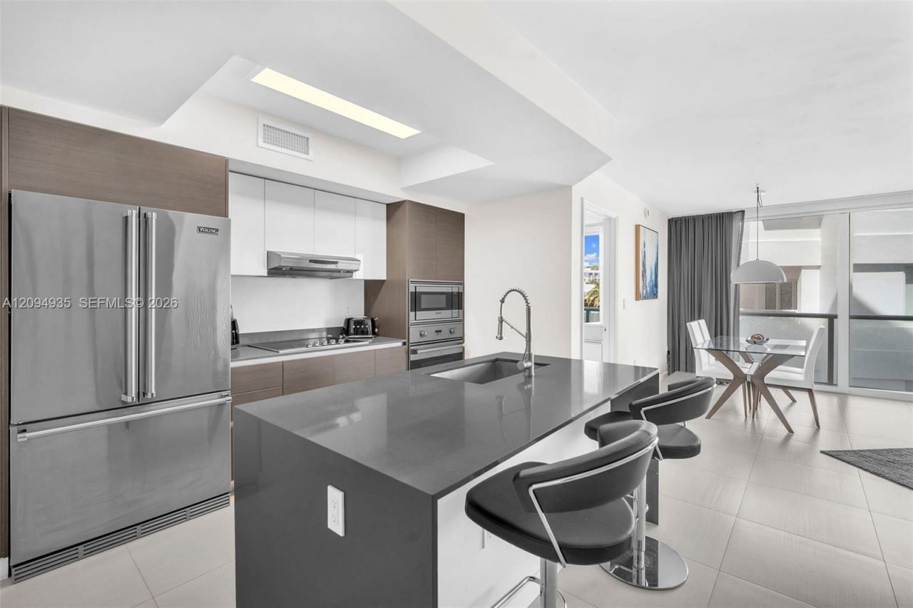 9821 E Bay Harbor Dr , Unit 501, Bay Harbor Islands, FL 33154 Photo
