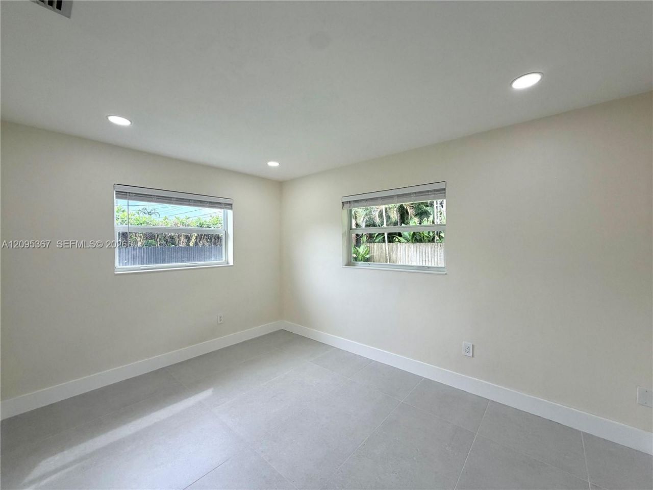 8820 SW 85th St , Miami, FL 33173 Photo