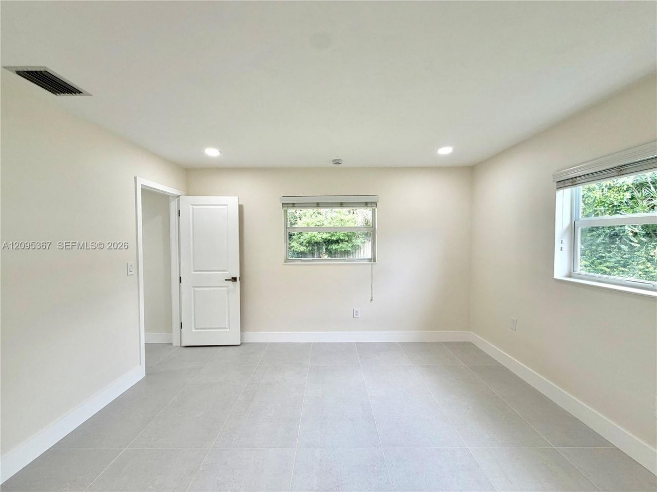 8820 SW 85th St , Miami, FL 33173 Photo