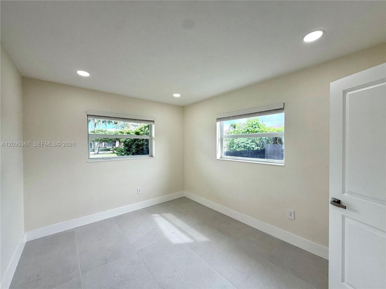 8820 SW 85th St , Miami, FL 33173 Photo