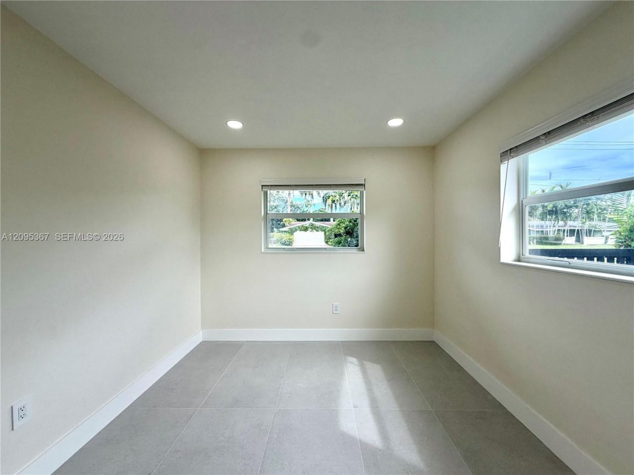8820 SW 85th St , Miami, FL 33173 Photo