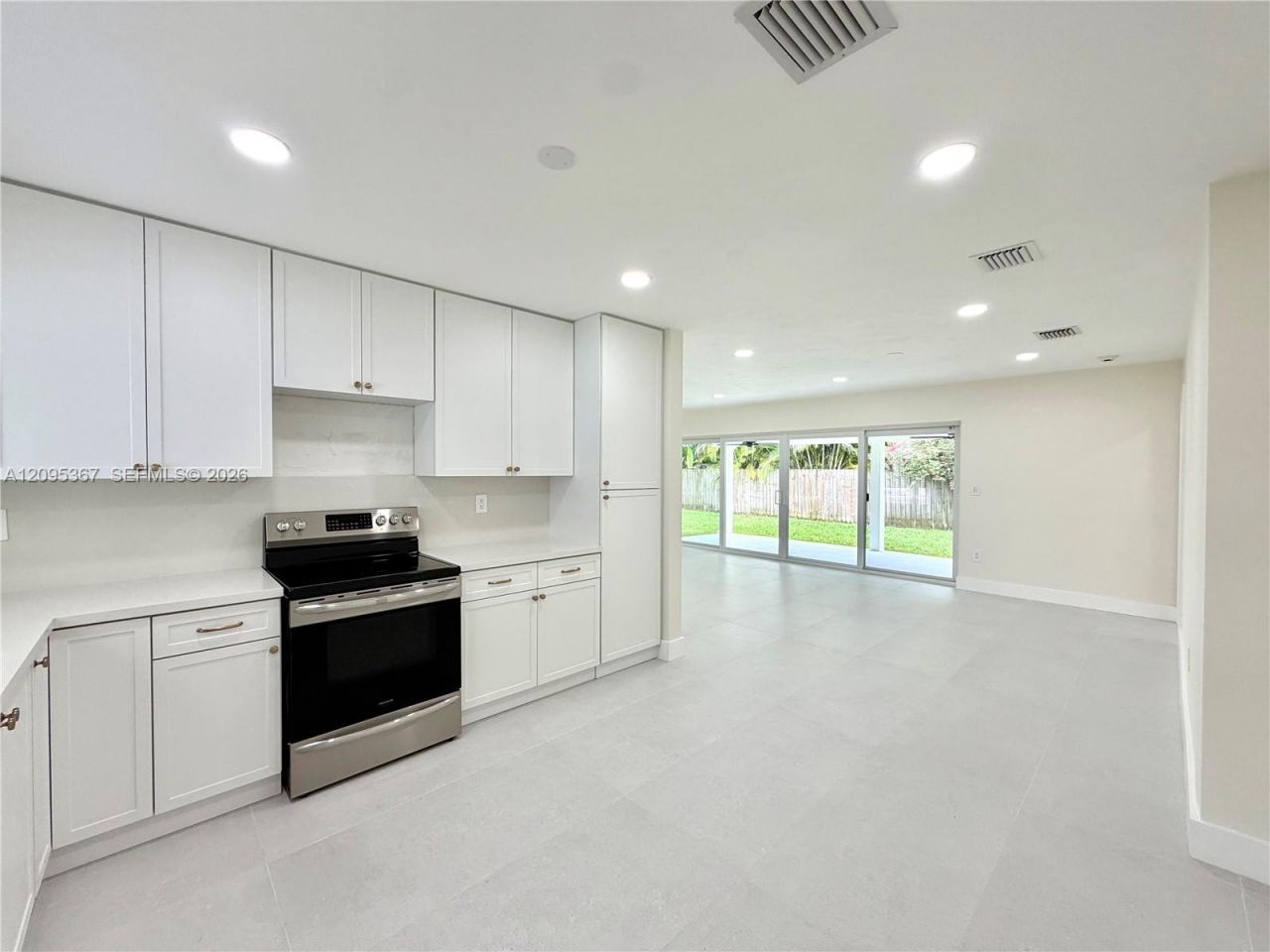 8820 SW 85th St , Miami, FL 33173 Photo