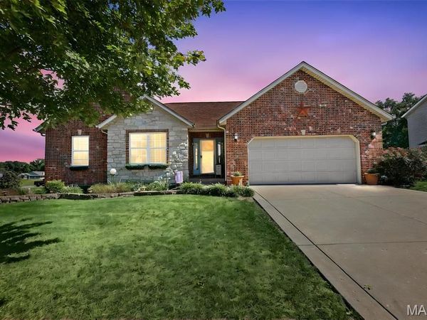 4540 Baywood Lane, Smithton, IL 62285