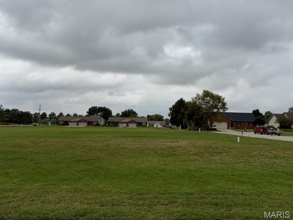 205 Sleeping Indian Drive , Freeburg, IL 62243