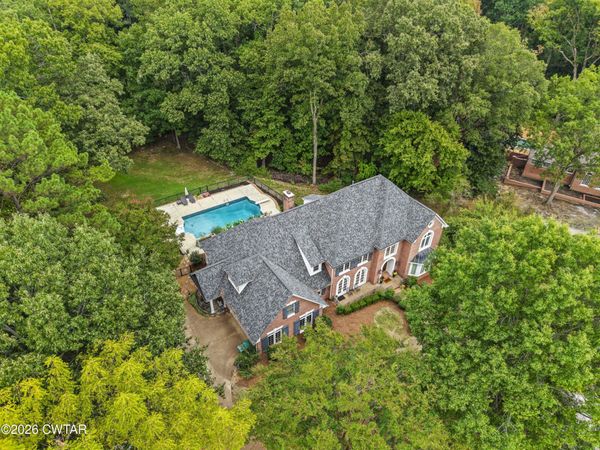 20 Deepwood Drive , Jackson, TN 38305