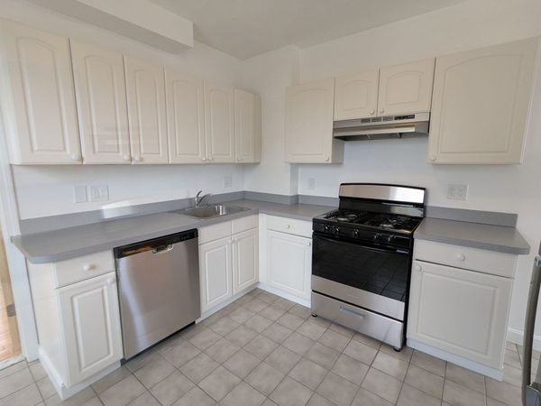 8 Pearl, Unit 2, Medford, MA 02155